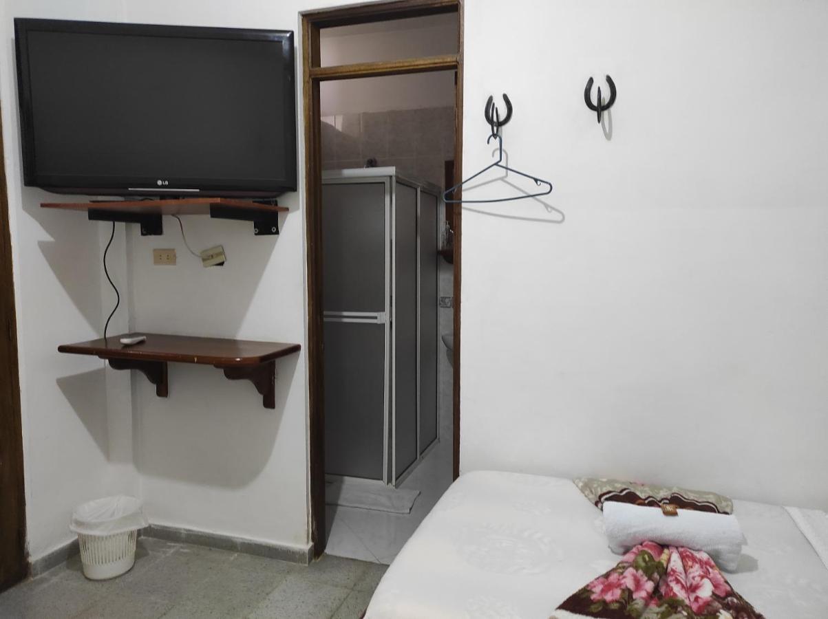 Hotel Barajas Jardín Zewnętrze zdjęcie